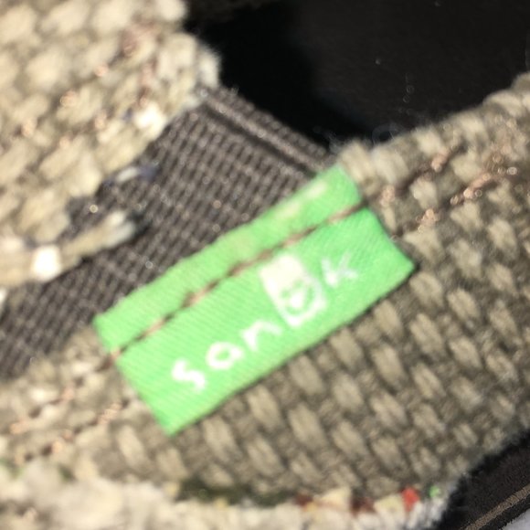 Sanuk Kids Slippers in Olive Green - Picture 2 of 10